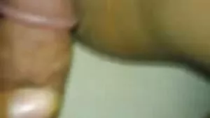Avi ධෛර්යය සොයා ගනී